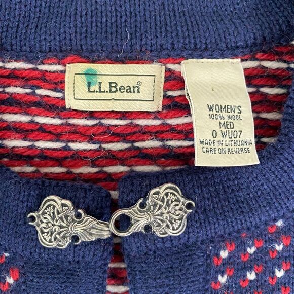 L.L Bean Whimsygoth 100% Wool Blue Red Heart Silver Clasp Romantic Knit Cardigan - Picture 6 of 8